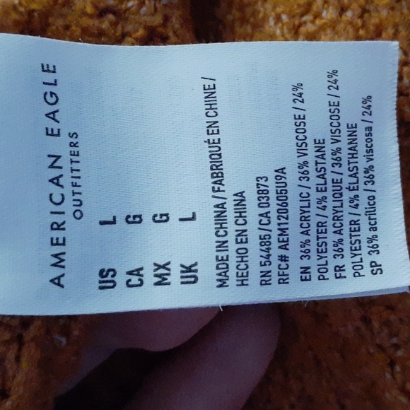 Sweater - Picture 5 of 6